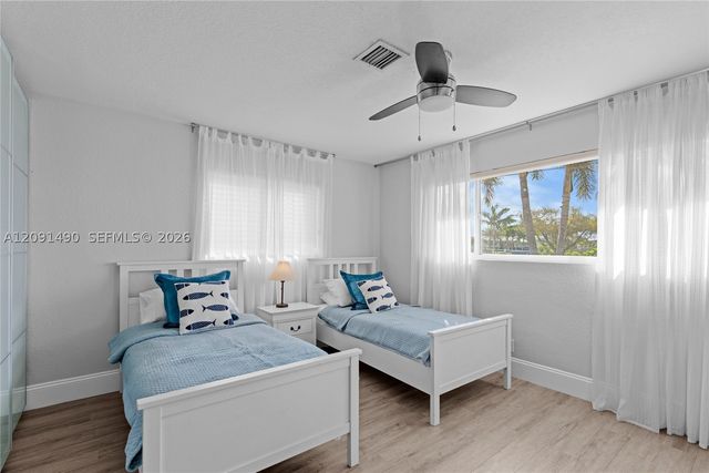 1841 SE 6th St, Pompano Beach, FL 33060