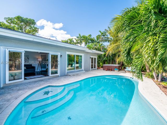 1841 SE 6th St, Pompano Beach, FL 33060