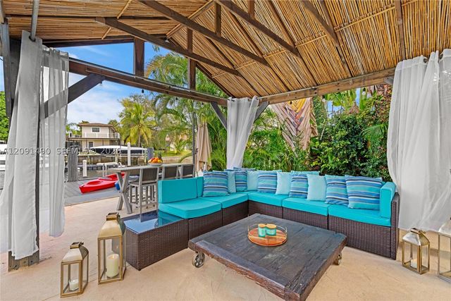 1841 SE 6th St, Pompano Beach, FL 33060