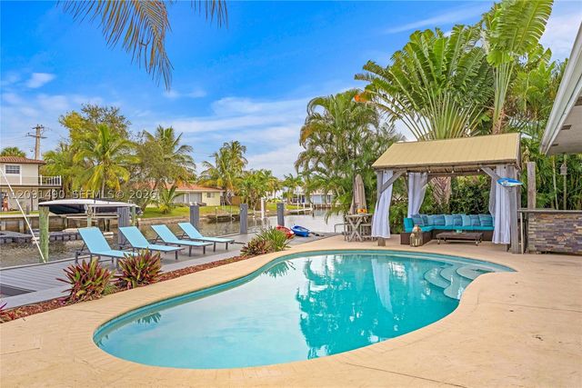 1841 SE 6th St, Pompano Beach, FL 33060