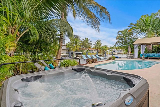 1841 SE 6th St, Pompano Beach, FL 33060