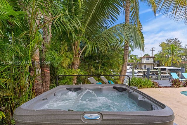 1841 SE 6th St, Pompano Beach, FL 33060