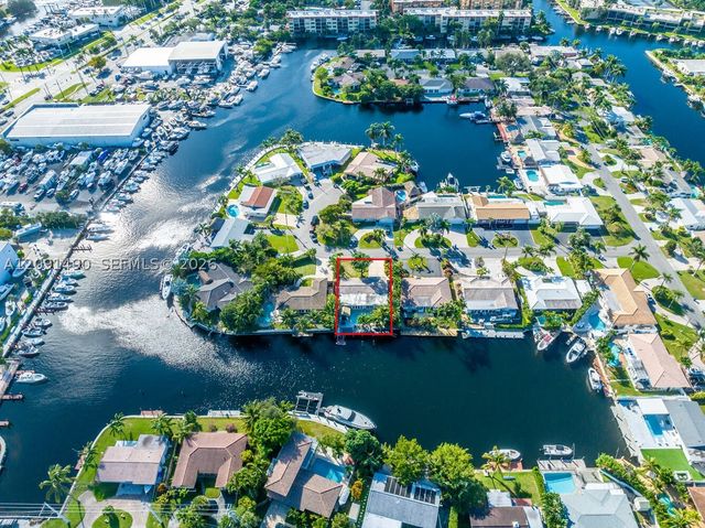 1841 SE 6th St, Pompano Beach, FL 33060