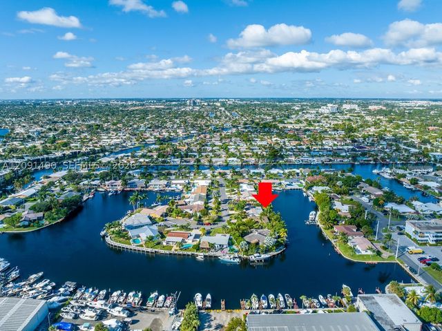 1841 SE 6th St, Pompano Beach, FL 33060