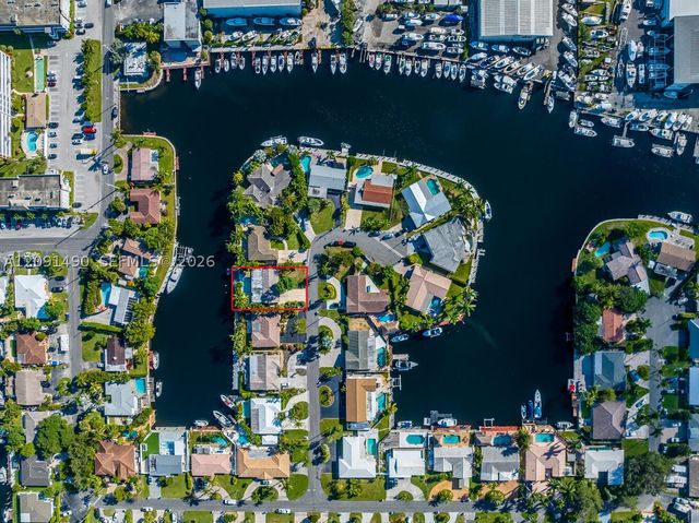 1841 SE 6th St, Pompano Beach, FL 33060