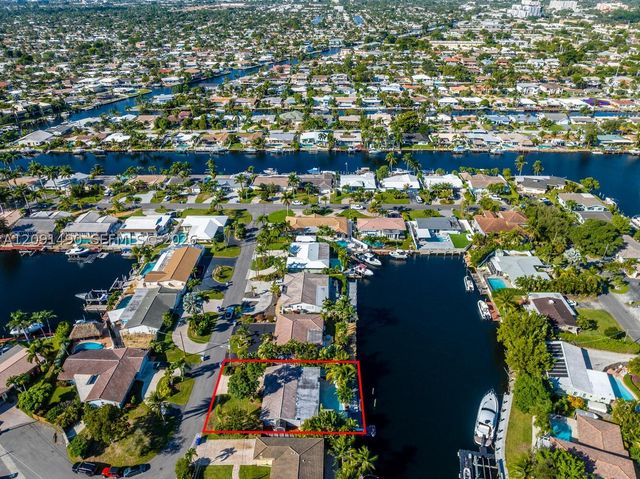 1841 SE 6th St, Pompano Beach, FL 33060