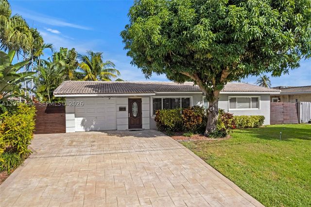 1841 SE 6th St, Pompano Beach, FL 33060