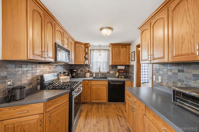 146 Snug Haven Court, Tonawanda, NY 14150