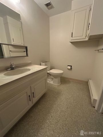 136 Plymouth Lane C, Monroe, NJ 08831