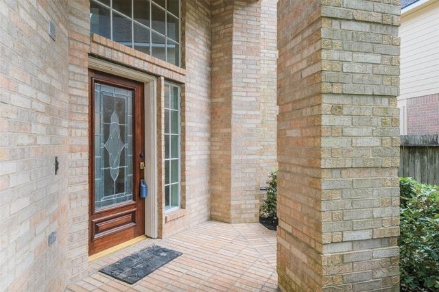 5911 Brook Bend Drive, Sugar Land, TX 77479