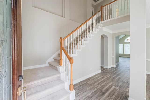 5911 Brook Bend Drive, Sugar Land, TX 77479