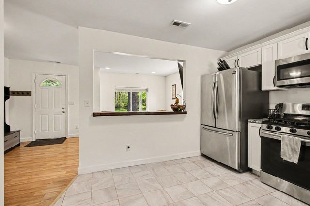 1230 Fleming Street, Hobart, IN 46342
