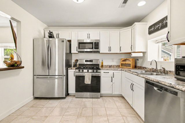 1230 Fleming Street, Hobart, IN 46342