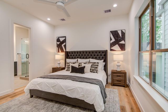 6742 Peerless Street A, Houston, TX 77021