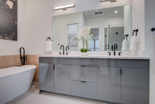 6742 Peerless Street A, Houston, TX 77021