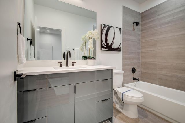 6742 Peerless Street A, Houston, TX 77021