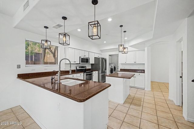 4331 E PRICKLY PEAR Trail, Phoenix, AZ 85050