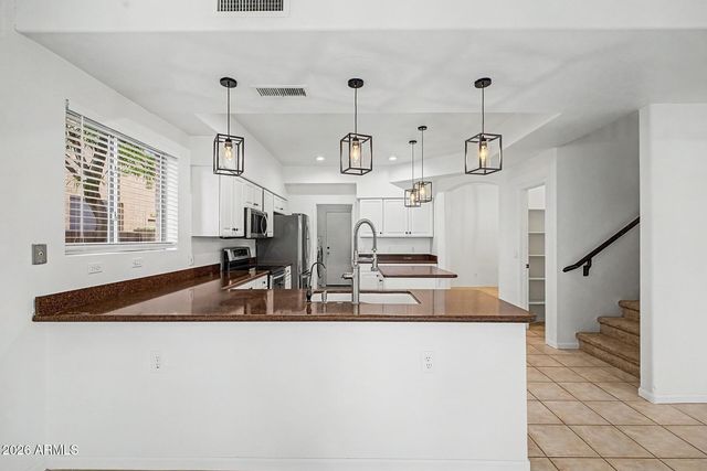 4331 E PRICKLY PEAR Trail, Phoenix, AZ 85050
