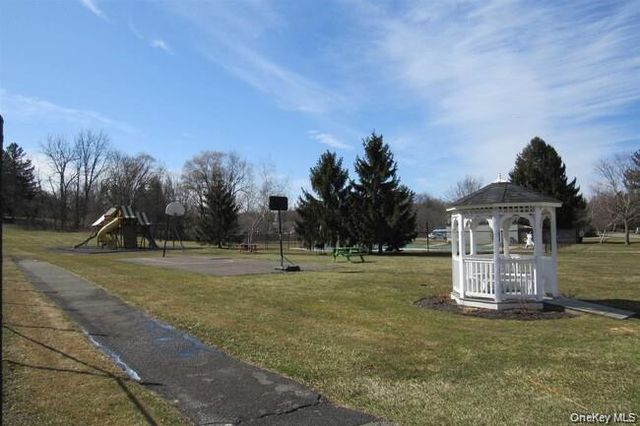 5 White Gate Road A, Wappingers Falls, NY 12590