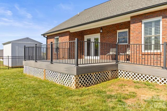 2411 Carriage Lane, Lincolnton, NC 28092