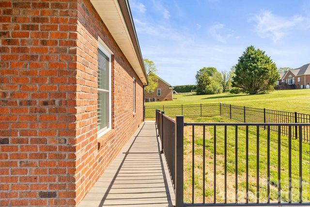 2411 Carriage Lane, Lincolnton, NC 28092