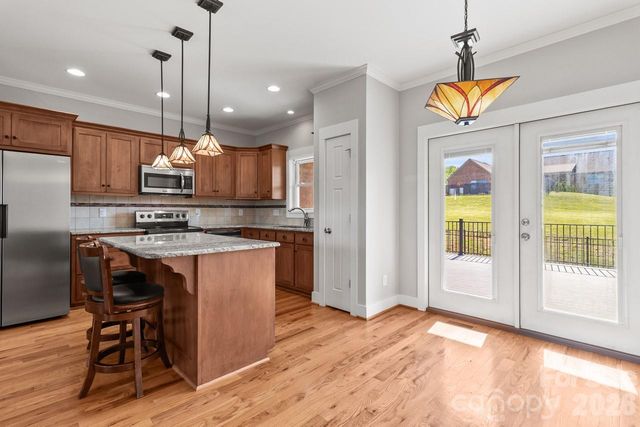 2411 Carriage Lane, Lincolnton, NC 28092