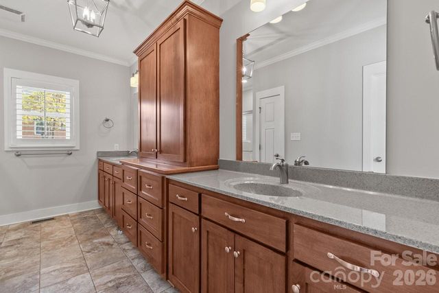 2411 Carriage Lane, Lincolnton, NC 28092