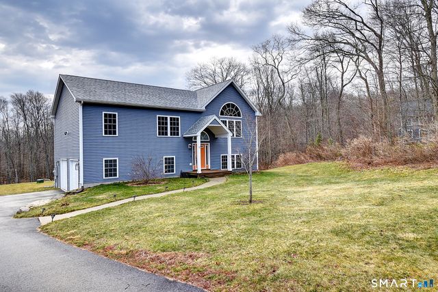 5 Rebecca Court, Montville, CT 06370