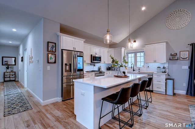 5 Rebecca Court, Montville, CT 06370