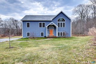 5 Rebecca Court, Montville, CT 06370