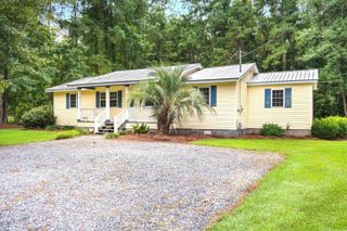 131 Oak Log Lake Rd., Conway, SC 29526