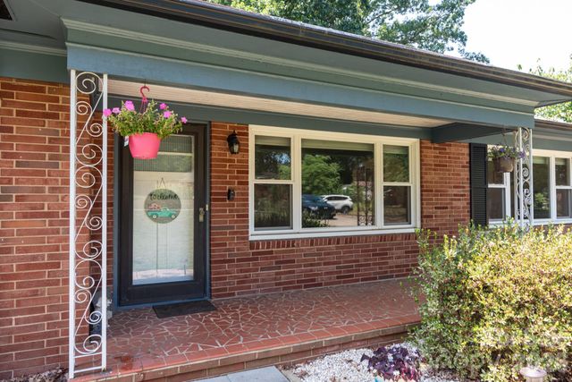117 Rockwood Lane, Statesville, NC 28677
