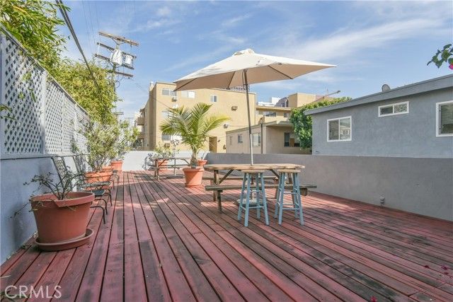 11921 Goshen Avenue 6, Los Angeles, CA 90049