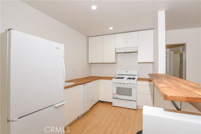 11921 Goshen Avenue 6, Los Angeles, CA 90049