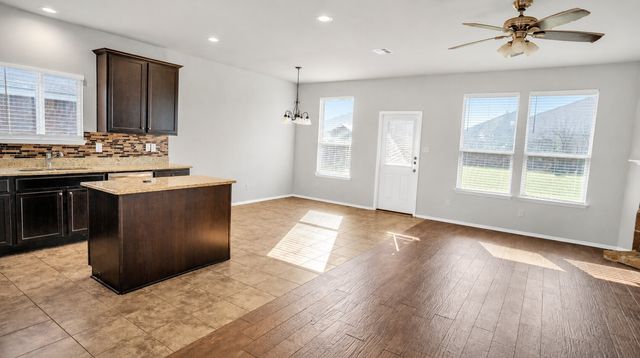 5836 Mirror Ridge Drive, Fort Worth, TX 76179