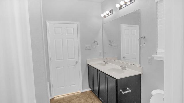 5836 Mirror Ridge Drive, Fort Worth, TX 76179