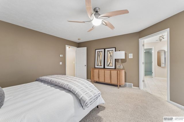 18608 Lamont Street, Omaha, NE 68130