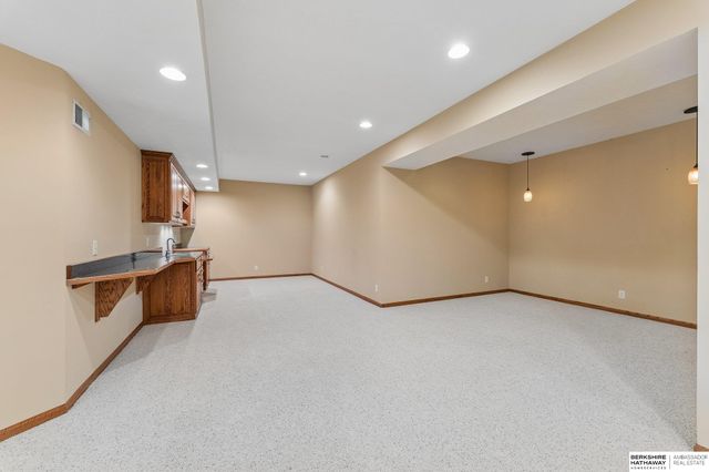 18608 Lamont Street, Omaha, NE 68130