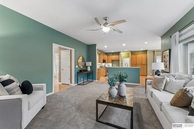 18608 Lamont Street, Omaha, NE 68130