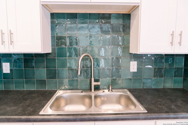 1385 OBLATE DR, San Antonio, TX 78216