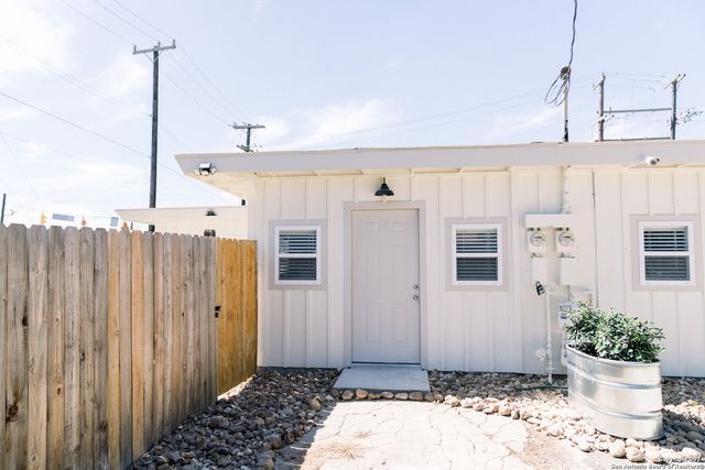 1385 OBLATE DR, San Antonio, TX 78216