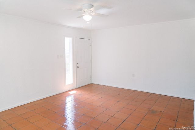 1385 OBLATE DR, San Antonio, TX 78216