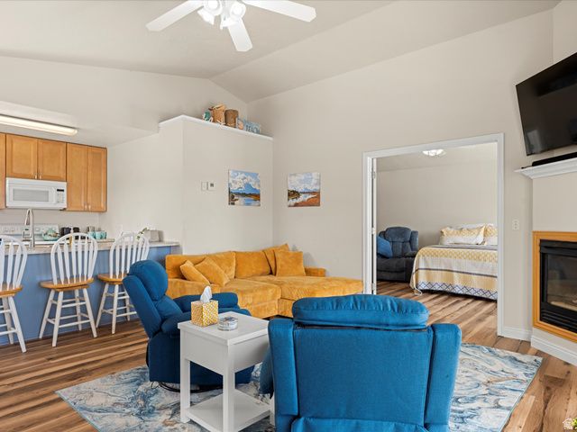 20 S LAKESIDE DR, Garden City, UT 84028