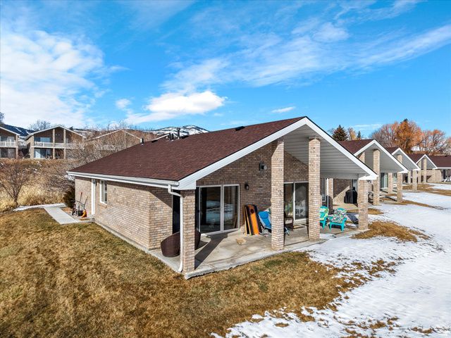 20 S LAKESIDE DR, Garden City, UT 84028