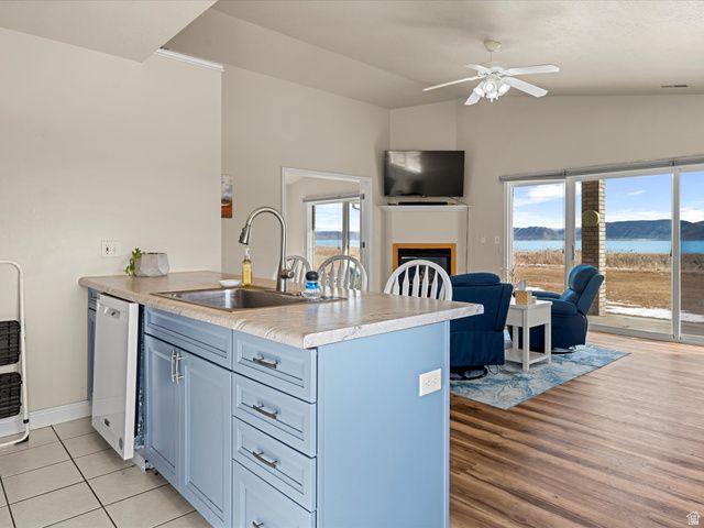 20 S LAKESIDE DR, Garden City, UT 84028