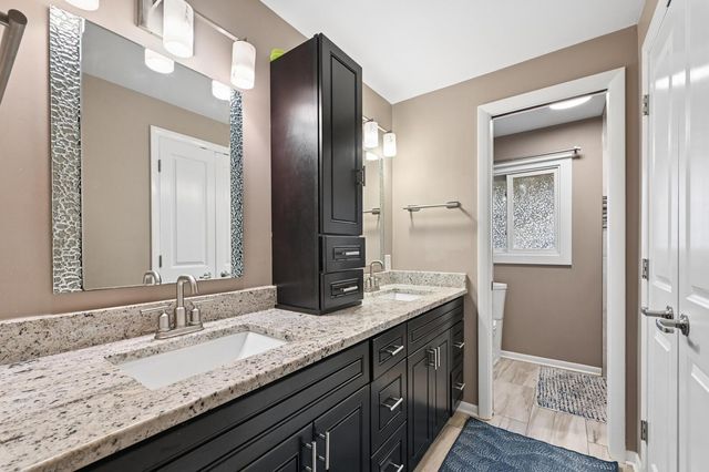 4708 N Burman Drive, Crystal Lake, IL 60014