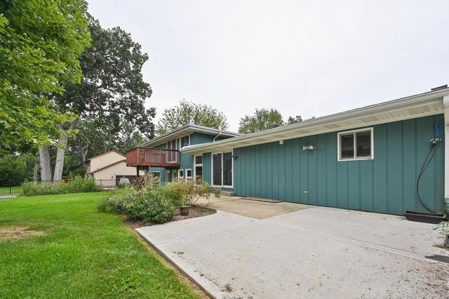4708 N Burman Drive, Crystal Lake, IL 60014