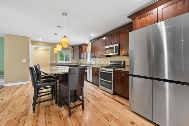4708 N Burman Drive, Crystal Lake, IL 60014