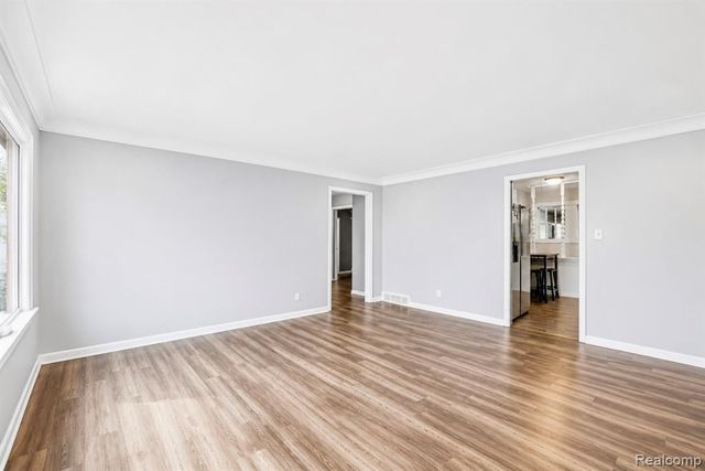 28326 Alden Street, Madison Heights, MI 48071