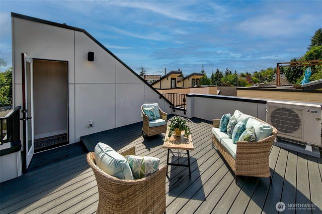 1525 C 17th Avenue S, Seattle, WA 98144